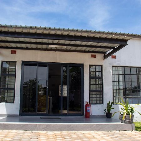 Lowin Suites-One-Bed Apartments Lusaka Exterior foto